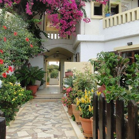 Paradise Inn Mílatosz Kültér fotó